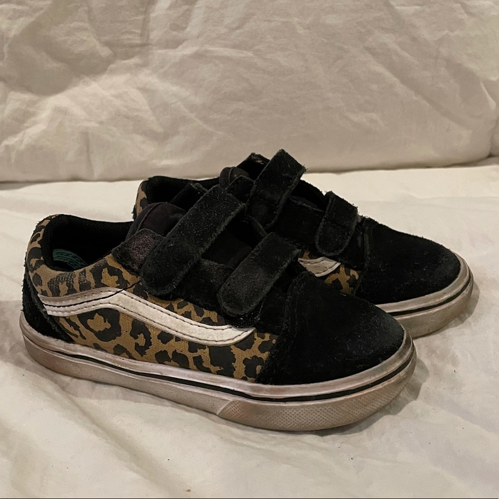Vans - comfycush toddler size 8, leopard print